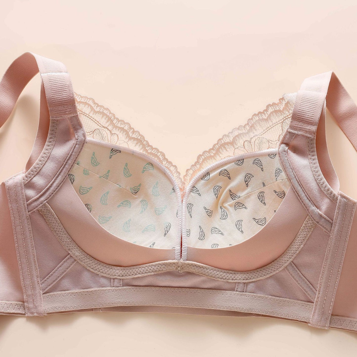 Lace Wireless Supportive Bra for Curvy Women